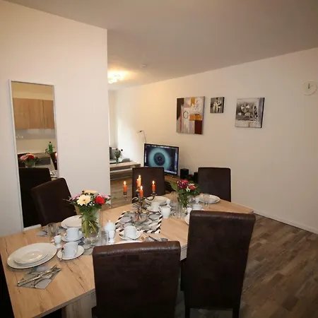 Tempelhof 3*