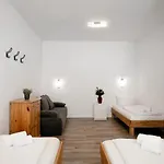 Aparthotel Tempelhof 3*