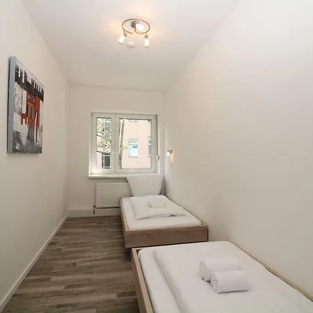 아파트먼트 템펠호프 3*